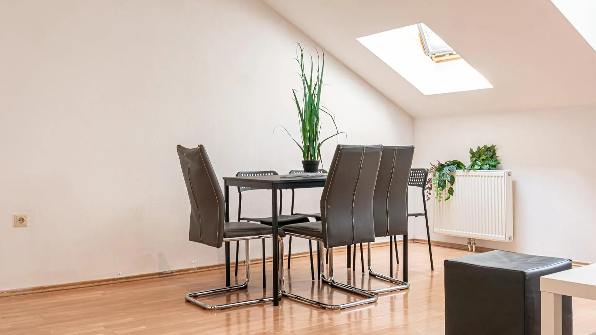 Cozy 1Br Apt Comfortable Design/@ Schoenbrunn Vienna