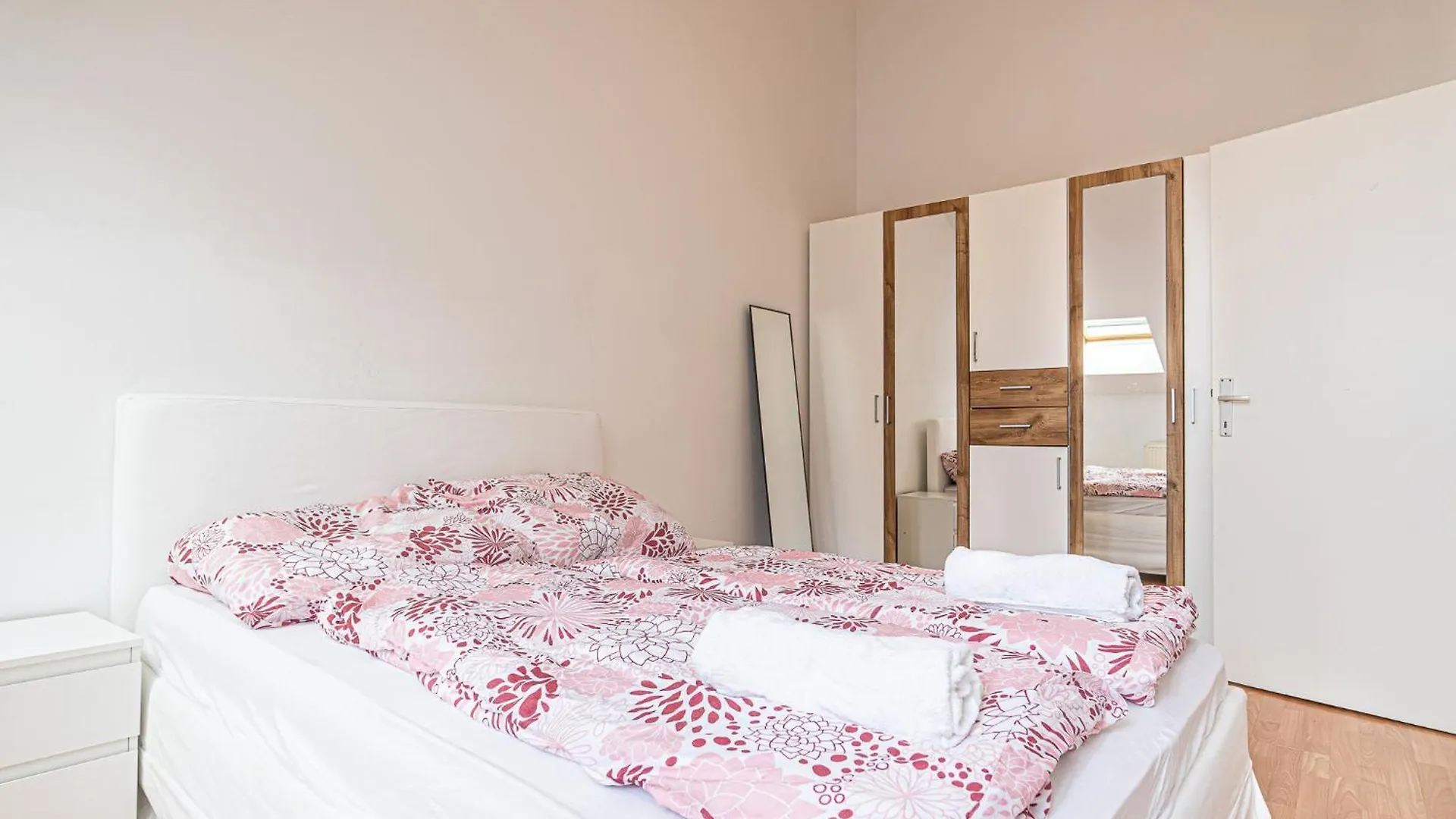 Apartment Cozy 1Br Apt Comfortable Design/@ Schoenbrunn Vienna