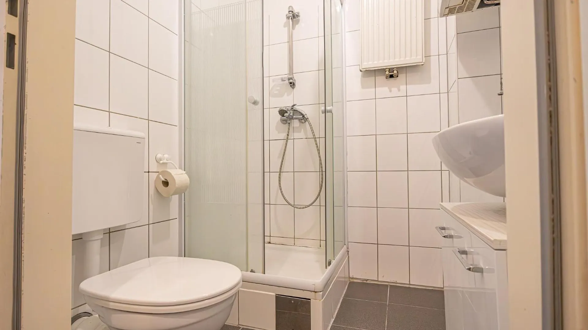 Apartment Cozy 1Br Apt Comfortable Design/@ Schoenbrunn Vienna Austria