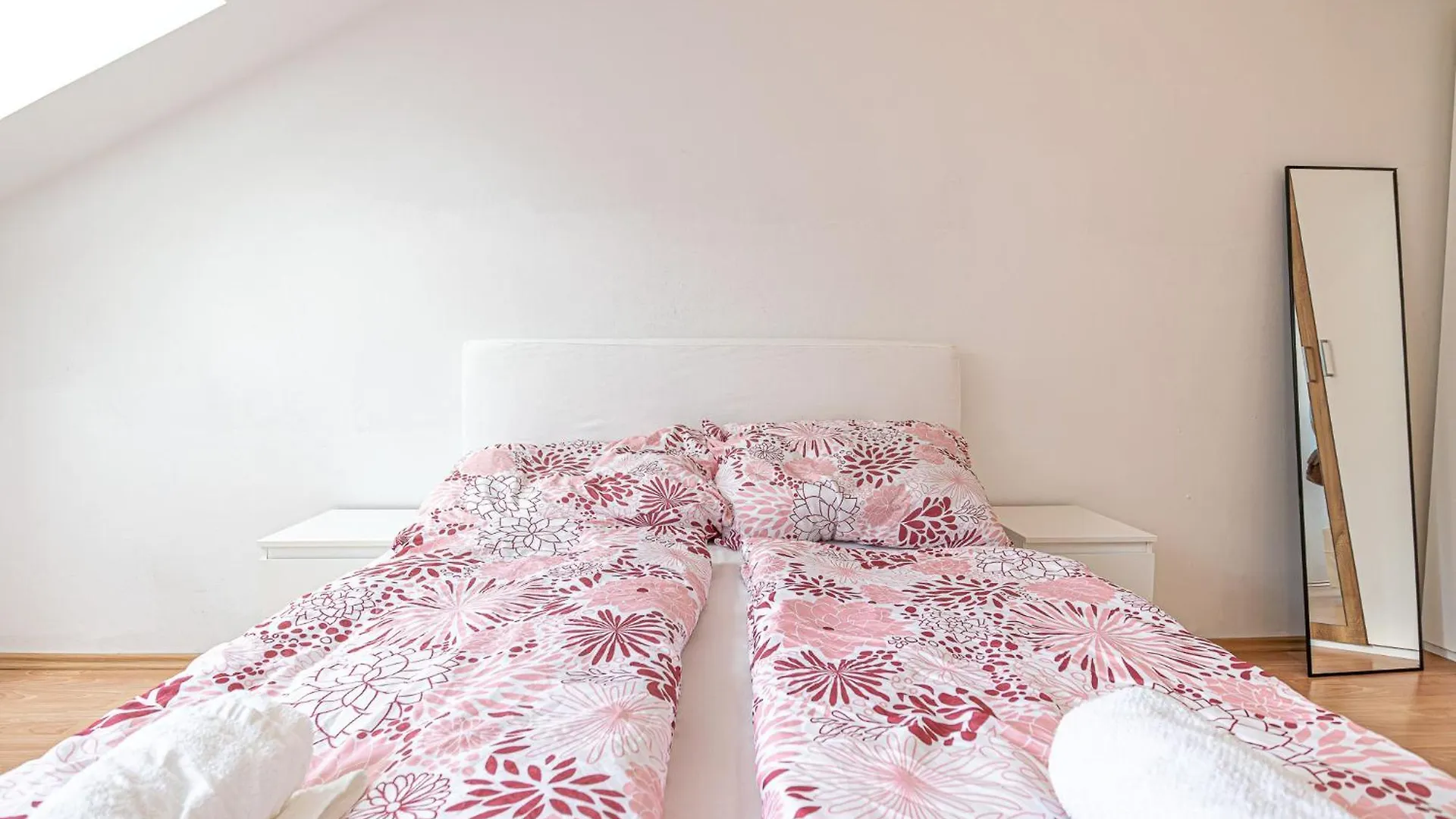 Apartment Cozy 1Br Apt Comfortable Design/@ Schoenbrunn Vienna Austria